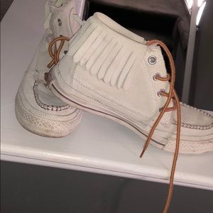 High top converse sneakers with fur inside!